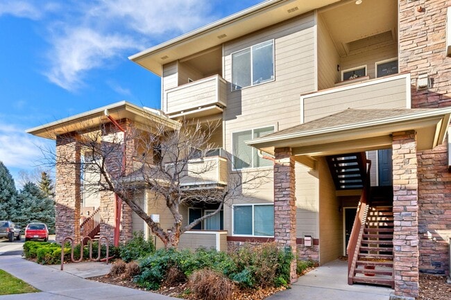 Building Photo - 4545 Wheaton Dr Unit G360