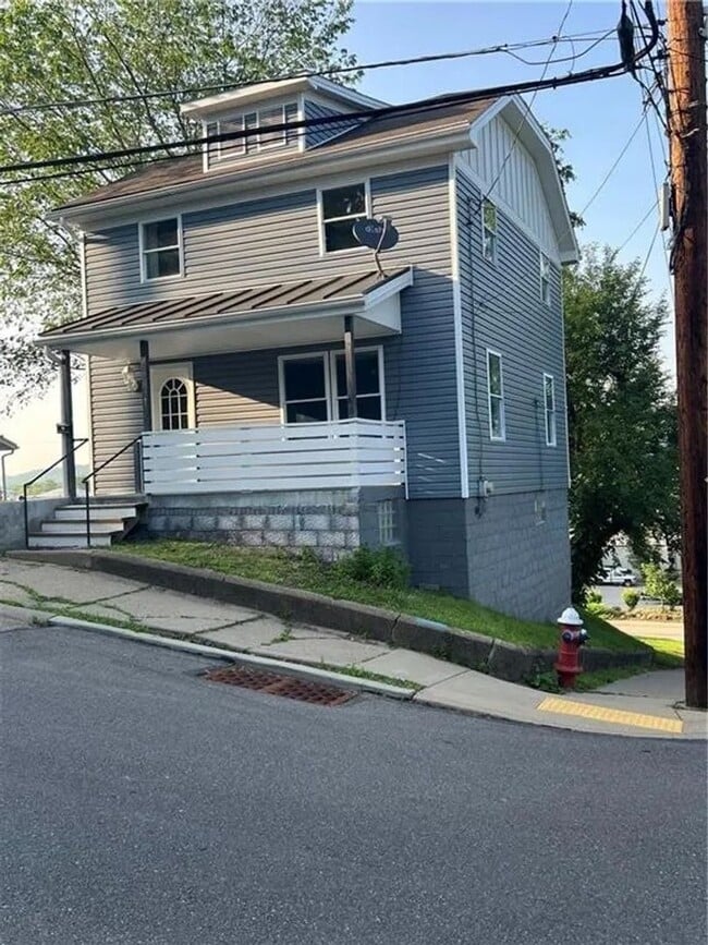Photo - 3BD/ 1 BA Home for Rent- Coraopolis