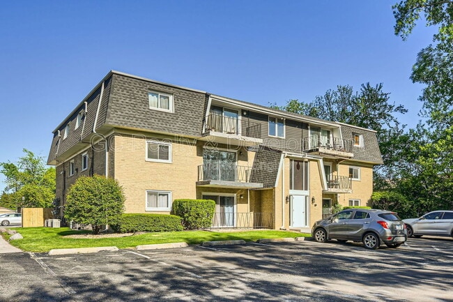 Building Photo - 12026 S Kildare Ave Unit 15