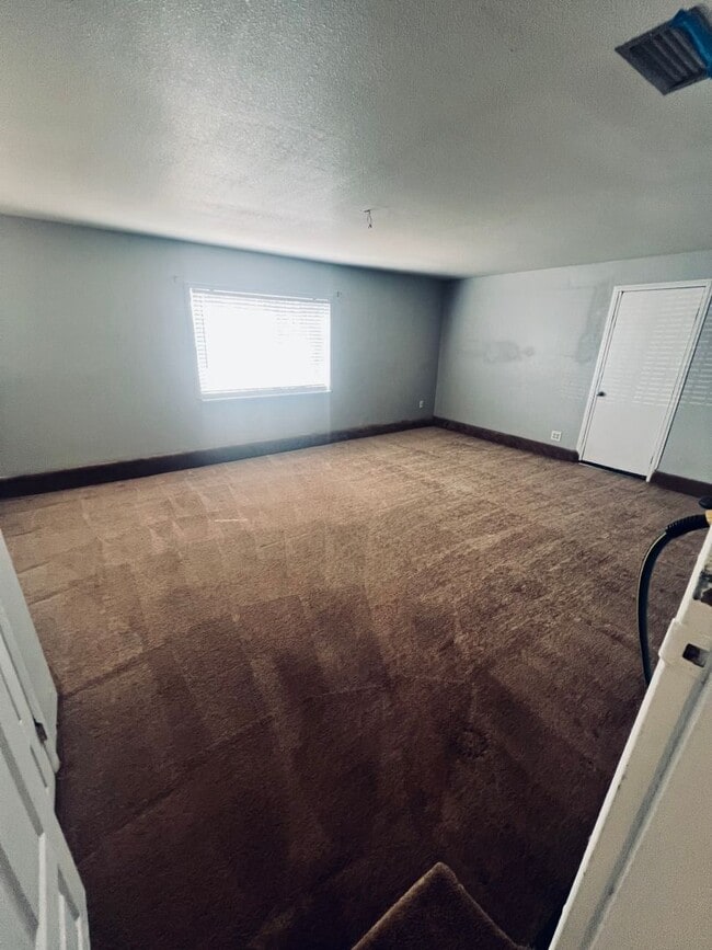 Photo - Lock in ($2100) off February 2026 if you ...