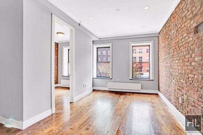 Building Photo - East 13th Street