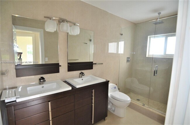 Photo - 10820 SW 126th St