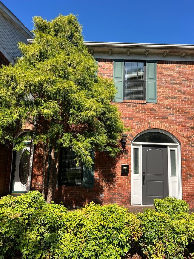 Photo - 514 N 2nd St