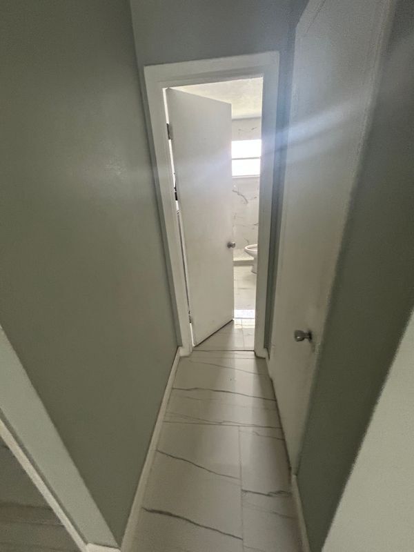 Photo - 702 Sharon Terrace