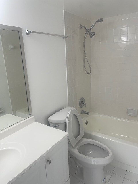 Renovated bathroom and shower - 14851 SW 104th St Unit Heron at the Hammocks -21