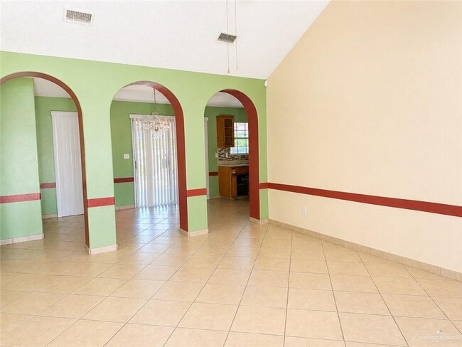 Photo - 6 S Venus Ln