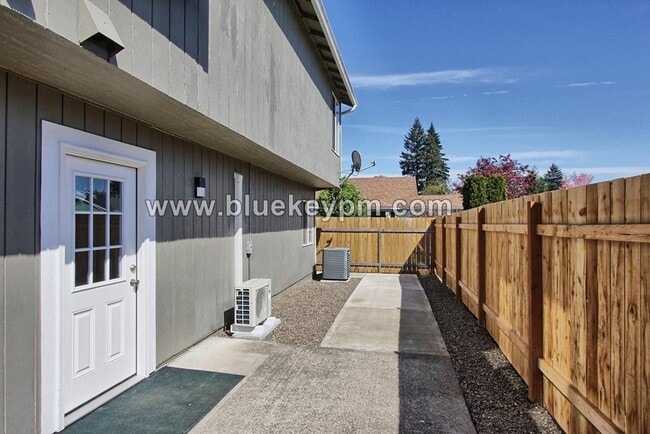 Photo - ADU 1 Bed, 1 Bath Unit in Well Established Neighborhood Near Silver Star Elementary