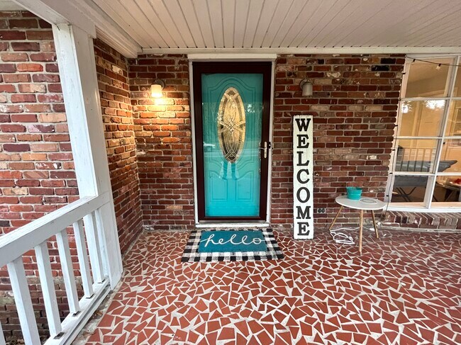 Photo - 5923 Murray Dr