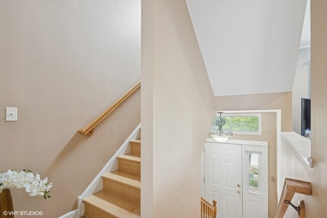 Photo - 983 Mayfair Ct