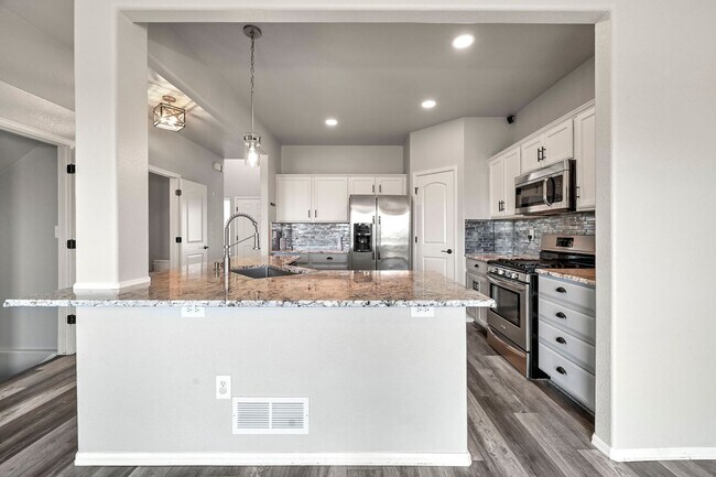 Photo - 6287 San Mateo Dr