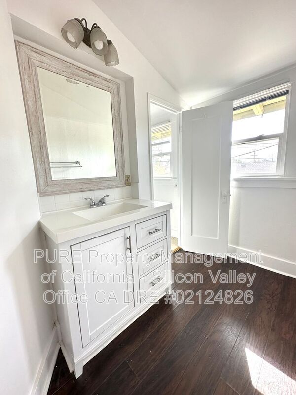 Photo - 373 Richmond Ave