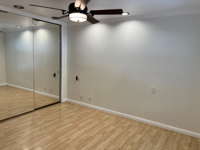Building Photo - 5978 Montalvo Dr Rental