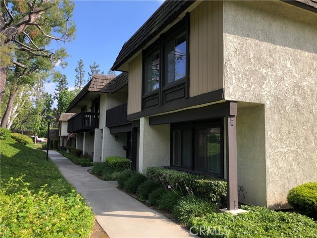 Photo - 623 Briarwood Ln
