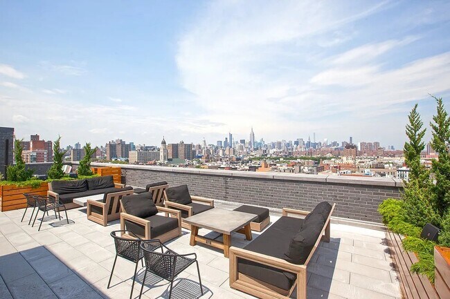 Photo - 331 E Houston St Unidad 11BB