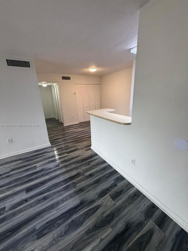 Photo - 7210 NW 179th St Unidad 203