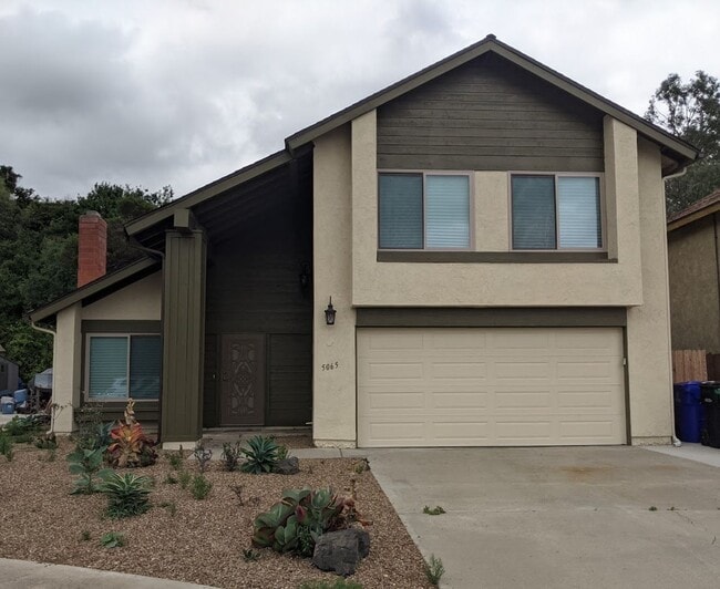 Building Photo - 4 Bed-2.5 Bath Two Story Home in San Diego