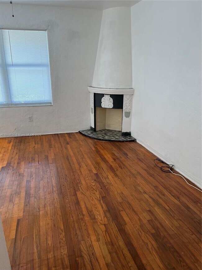 Photo - 900 Jefferson Ave Unit 1