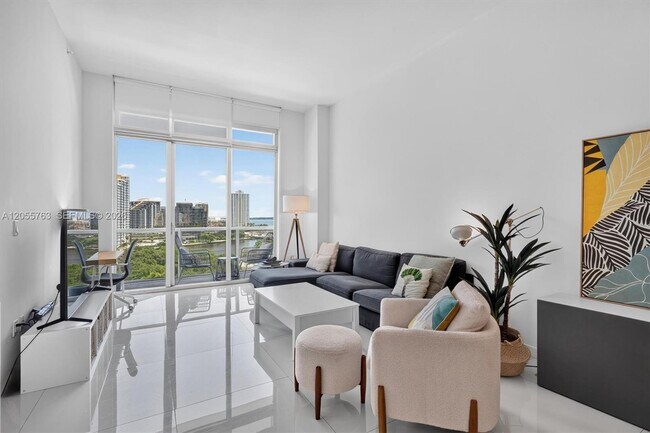 Photo - 500 Brickell Ave Unidad 1100