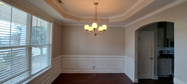 Photo - 259 Crown Heights Way