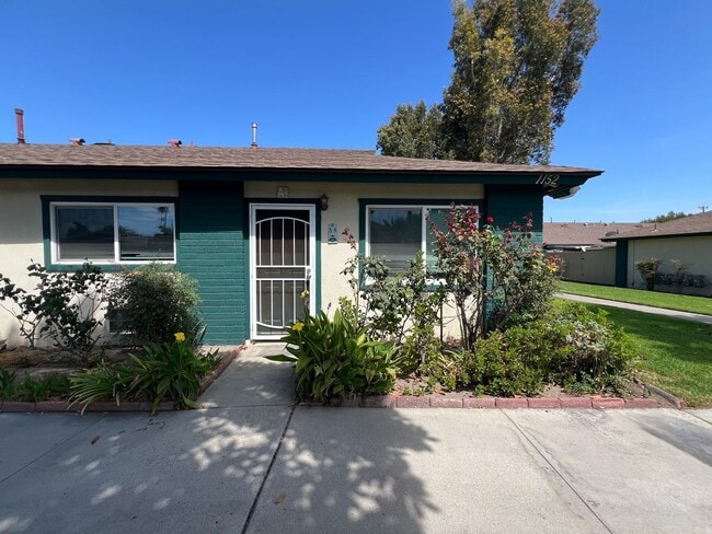 Photo - 1152 N West St
