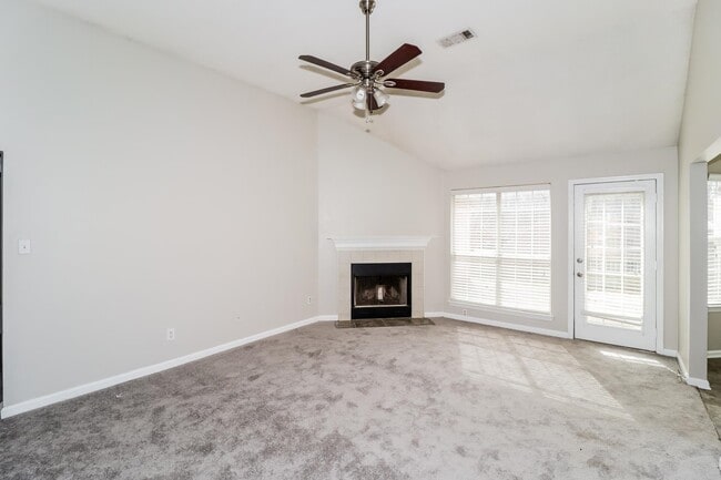 Photo - 5591 Autumn Valley Dr
