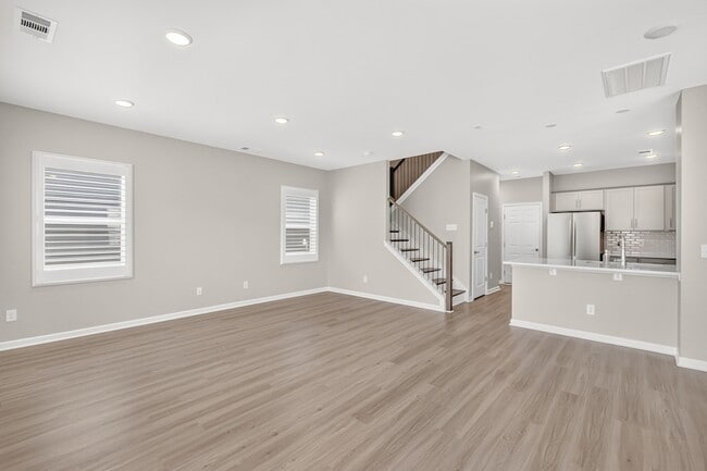 Photo - 182 Oasis Dr