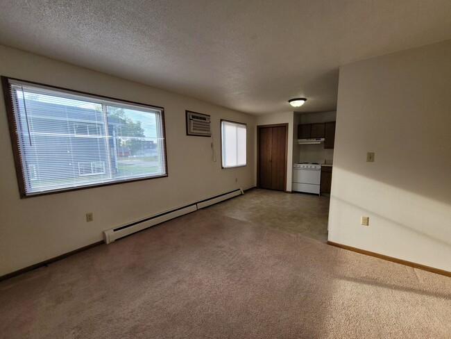 Building Photo - 2461 5th Ave Unit 1