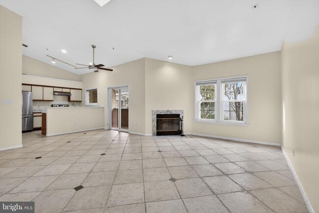 Photo - 7808 Spinnaker Rd Unit 513