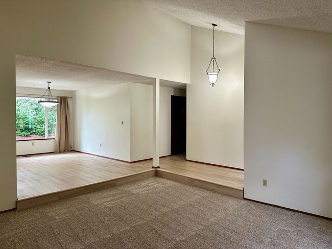 Photo - Private single level ranch in Tualatin!