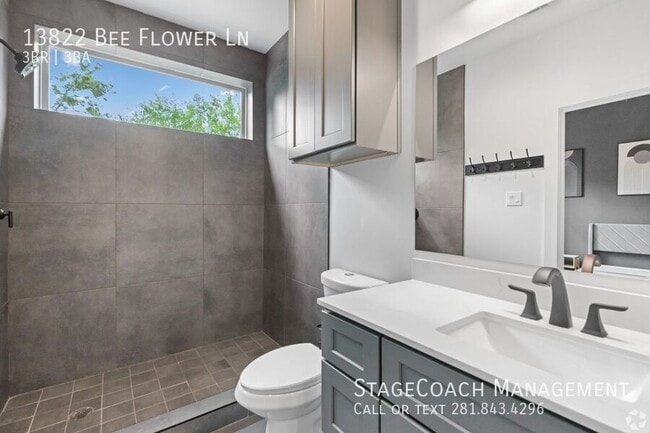Building Photo - 13822 Bee Flower Ln Rental