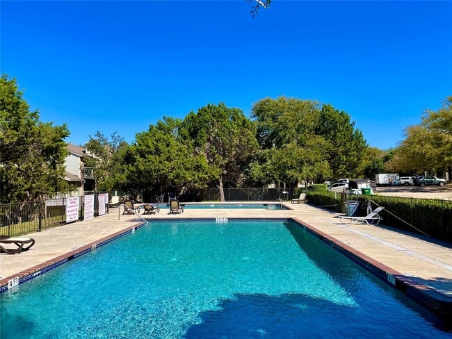 Photo - 2450 Wickersham Ln Condo Unit 401