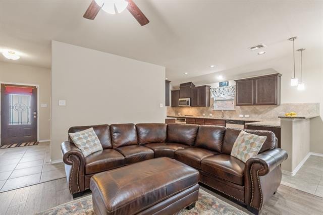Photo - 120 Rustic Oak Ln