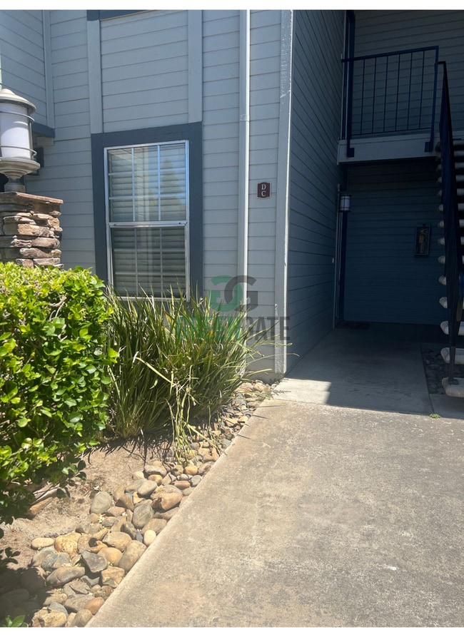 Building Photo - 3941 Dale Rd Unit 3941 Dale Rd  C Rental