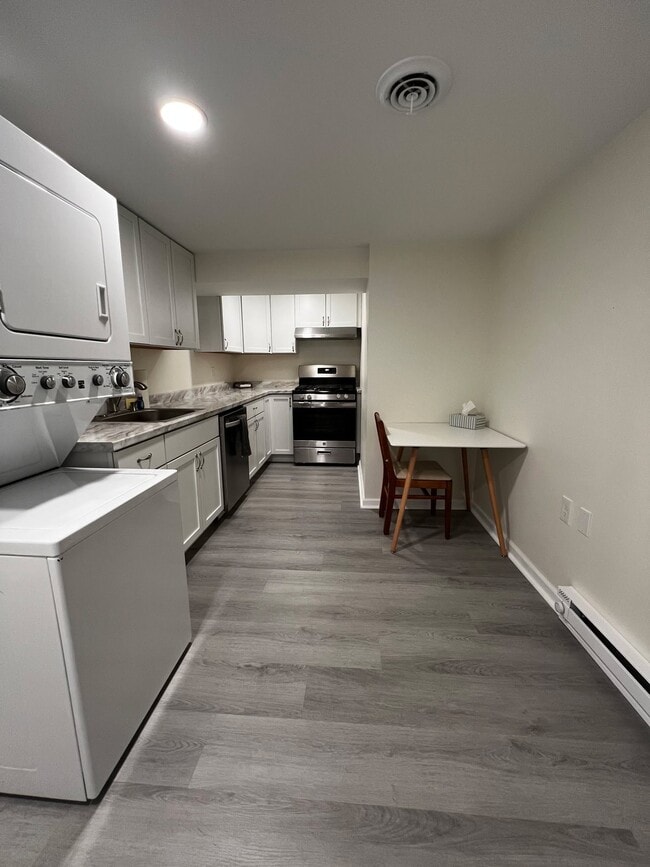 Kitchen view toward stove - 205 Palomino Dr Unit 1 Bed 1 Bath Cozy Apt.