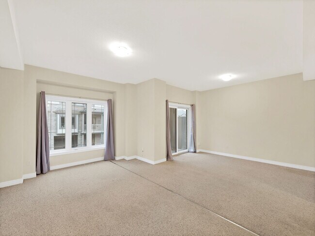 Photo - 77 Diana Ave