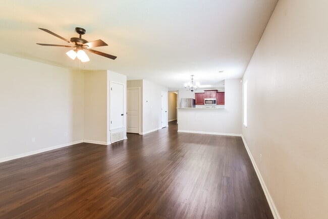 Photo - 4613 Sweet Whisper Ln
