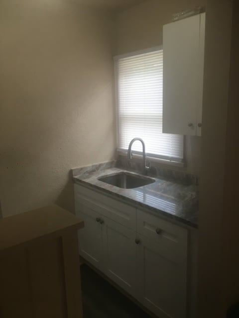Photo - 609 SW 4th Ave
