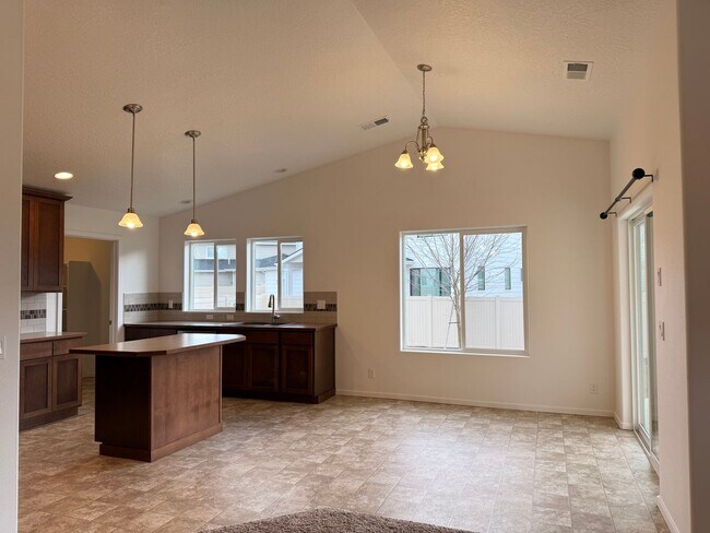 Photo - Beautiful Home in Montrose Community!