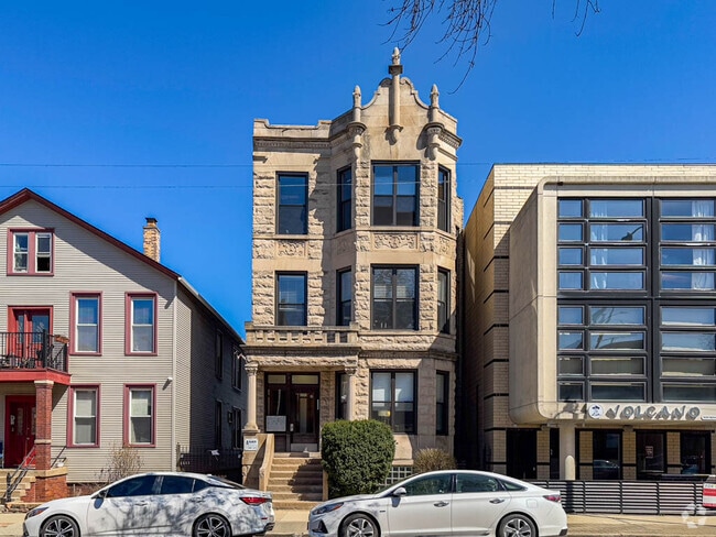 Building Photo - 2523 N California Ave Rental