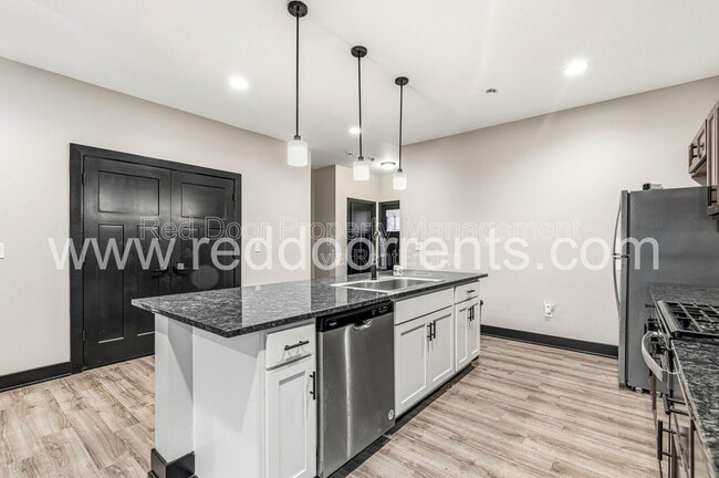 Photo - 416 Eastern Ave