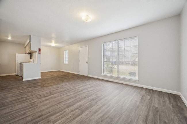 Photo - Crownover Apartments
