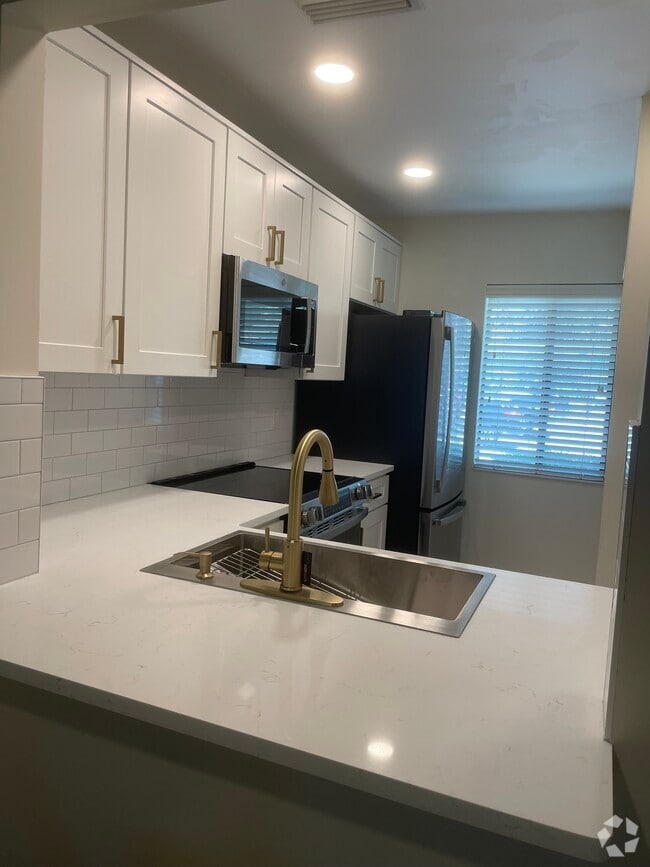 Building Photo - 806 Marsh Cove Pl Unit 806 Marsh Cove Place Rental