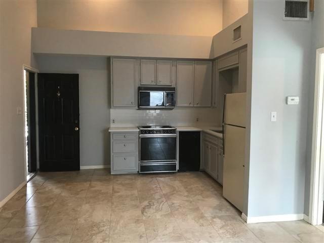 Photo - 502 W 17th St Unit K