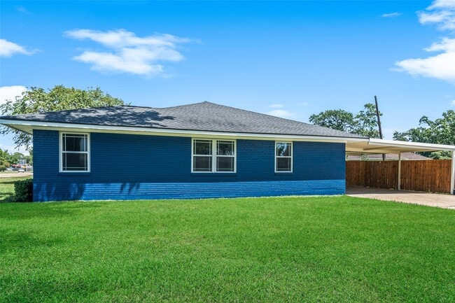 Photo - 4254 T C Jester Blvd