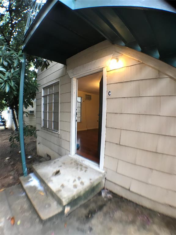 Building Photo - 2617 1/2 S 2nd St Unit C Rental