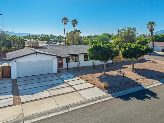 2600 N Chuperosa Rd
