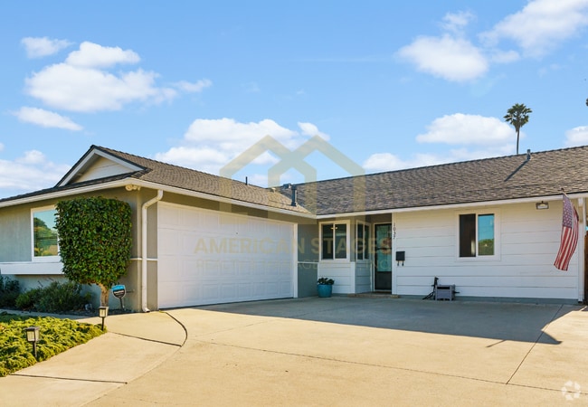 Building Photo - 1037 N Jasmine St Rental