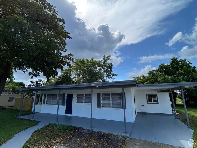 Building Photo - 5724 Seton Dr Rental