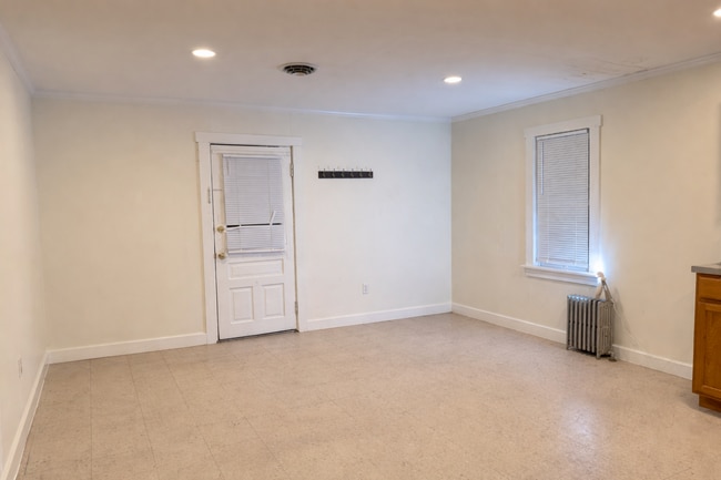 Photo - 316 S Broad St Unit Apt 3 (Rear)