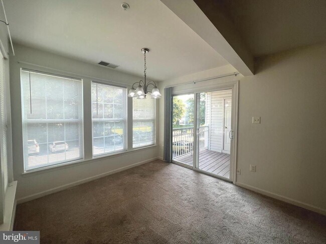 Photo - 7532 Coxton Ct Unidad 128